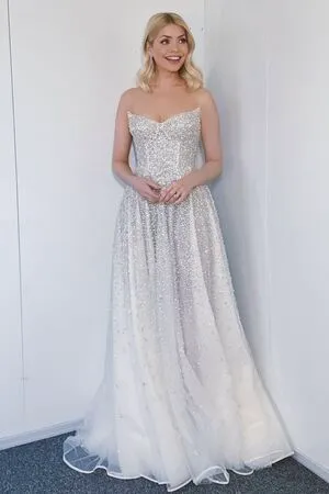 Holly Willoughby OnlyFans Leaked Free Thumbnail Picture - #uxWUJf3hlx