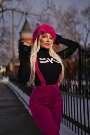 Holly Wolf OnlyFans Leaked Free Thumbnail Picture - #EKkfmsWRO7