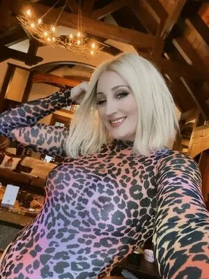 Holly Wolf OnlyFans Leaked Free Thumbnail Picture - #OwICkoA0DU