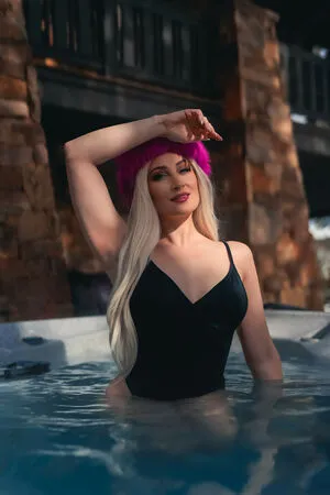 Holly Wolf OnlyFans Leaked Free Thumbnail Picture - #P2g3LdSRII