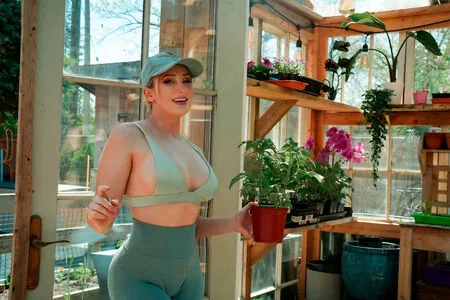 Holly Wolf OnlyFans Leaked Free Thumbnail Picture - #PC4XCXbOai