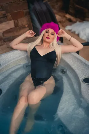 Holly Wolf OnlyFans Leaked Free Thumbnail Picture - #lssnIqVdN6