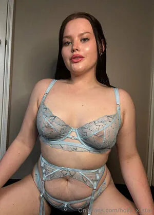 Holly X Star OnlyFans Leaked Free Thumbnail Picture - #1iem7lTWXT