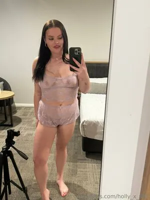 Holly X Star OnlyFans Leaked Free Thumbnail Picture - #KVH2Mf3j14