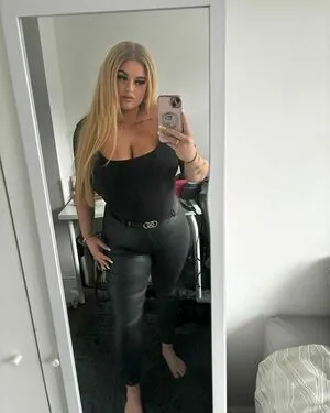 Hollyevansx OnlyFans Leaked Free Thumbnail Picture - #3rzSG9zwLh