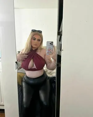 Hollyevansx OnlyFans Leaked Free Thumbnail Picture - #CMEHzcGzCC