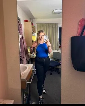 Hollyevansx OnlyFans Leaked Free Thumbnail Picture - #IrVA8e42uf