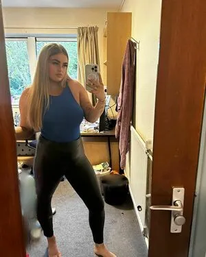Hollyevansx OnlyFans Leaked Free Thumbnail Picture - #KRSBJ8U987