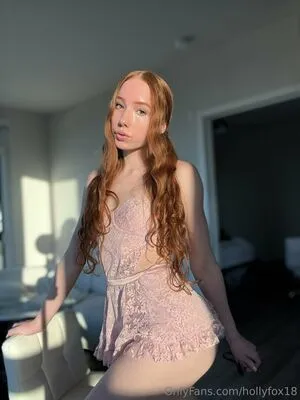 Hollyfox18 OnlyFans Leaked Free Thumbnail Picture - #ONsaMimZsh