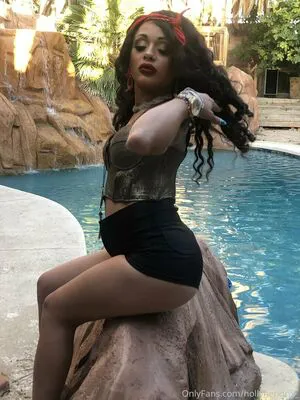 Hollyhendrix OnlyFans Leaked Free Thumbnail Picture - #5r8UECExHl