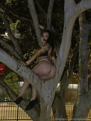 Hollyhendrix OnlyFans Leaked Free Thumbnail Picture - #ZGIQL1MLjO