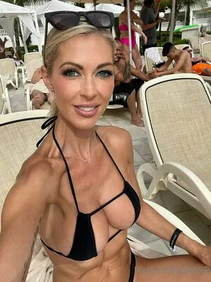 Hollyhotwifevip OnlyFans Leaked Free Thumbnail Picture - #3r8TIHrTze