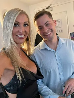 Hollyhotwifevip OnlyFans Leaked Free Thumbnail Picture - #E2tNfzpiGf