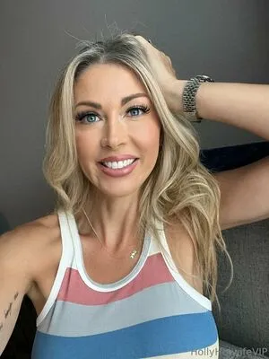 Hollyhotwifevip OnlyFans Leaked Free Thumbnail Picture - #S2oQNnJJ5V