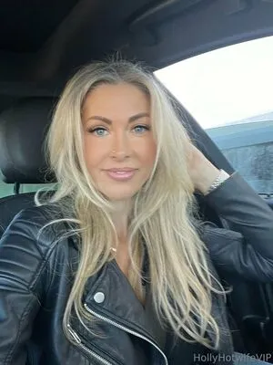 Hollyhotwifevip OnlyFans Leaked Free Thumbnail Picture - #iJdENdhBED
