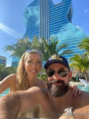 Hollyhotwifevip OnlyFans Leaked Free Thumbnail Picture - #kEomE5ogy5