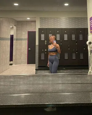 Hollyliangg OnlyFans Leaked Free Thumbnail Picture - #82QWdADnml
