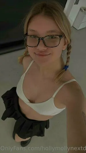 Hollymollynextdoor OnlyFans Leaked Free Thumbnail Picture - #wLJ5AQWw95