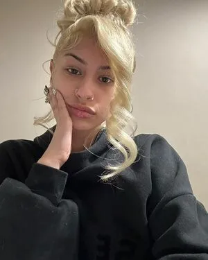 Hollynbanks OnlyFans Leaked Free Thumbnail Picture - #yo9AwIAoyE