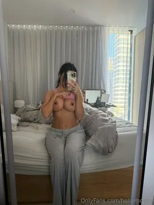 Hollyrhodes OnlyFans Leaked Free Thumbnail Picture - #fujybivriH