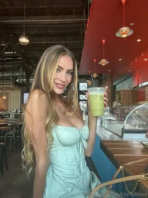 Hollyroxx OnlyFans Leaked Free Thumbnail Picture - #T2WZBxk7ns