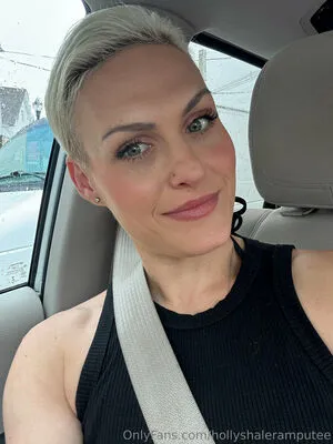 Hollyshaleramputee OnlyFans Leaked Free Thumbnail Picture - #CGkkWKwGPU