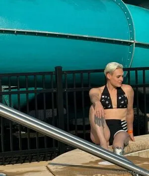 Hollyshaleramputee OnlyFans Leaked Free Thumbnail Picture - #sybmZbpdZo