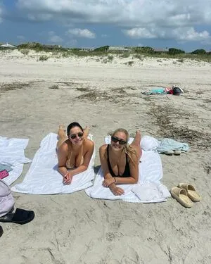 Hollyyoupa OnlyFans Leaked Free Thumbnail Picture - #1MmtYmR6aM