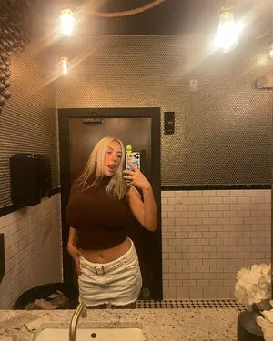 Hollyyoupa OnlyFans Leaked Free Thumbnail Picture - #EK2RJYspi5