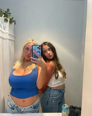 Hollyyoupa OnlyFans Leaked Free Thumbnail Picture - #cmrE2MsZm1