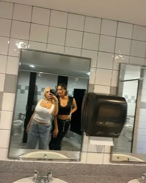 Hollyyoupa OnlyFans Leaked Free Thumbnail Picture - #wx99SFsTrK