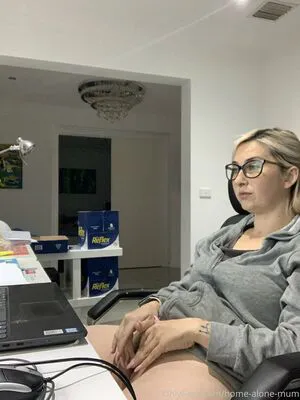 Home Alone Mum OnlyFans Leaked Free Thumbnail Picture - #E33BP1IZs3