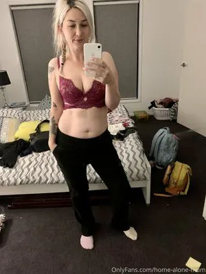 Home Alone Mum OnlyFans Leaked Free Thumbnail Picture - #J9Ju6xIZc4