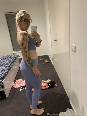 Home Alone Mum OnlyFans Leaked Free Thumbnail Picture - #s2s4CDDLdA