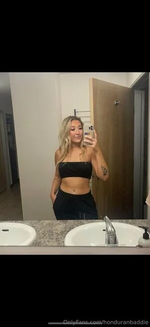 Honduranbaddie OnlyFans Leaked Free Thumbnail Picture - #IdRRyF1SdM