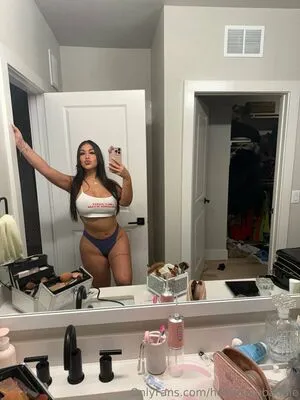 Honduranbaddie OnlyFans Leaked Free Thumbnail Picture - #l5jrfR8f6t