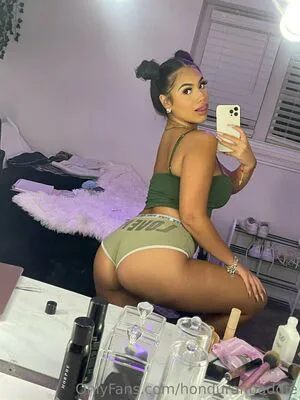 Honduranbaddie OnlyFans Leaked Free Thumbnail Picture - #0T26H5mrmh