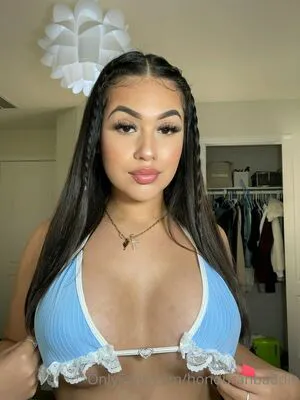 Honduranbaddie OnlyFans Leaked Free Thumbnail Picture - #PoYjBvBdcW
