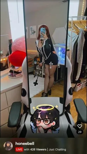 honeebelle OnlyFans Leaked Free Thumbnail Picture - #z6OeSh3SSK