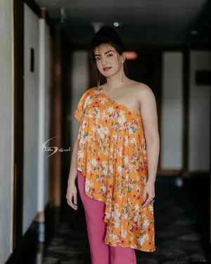 Honey Rose OnlyFans Leaked Free Thumbnail Picture - #i65F0NyKib