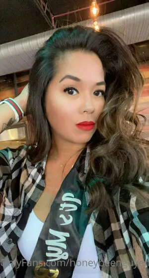 Honeybeenguyen2 OnlyFans Leaked Free Thumbnail Picture - #EeEjLoRFWe