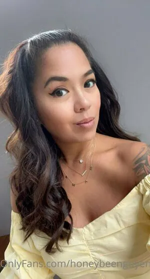 Honeybeenguyen2 OnlyFans Leaked Free Thumbnail Picture - #MJHg2oruj2