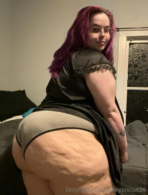 Honeybiscuit20 OnlyFans Leaked Free Thumbnail Picture - #es3n3tSKhp