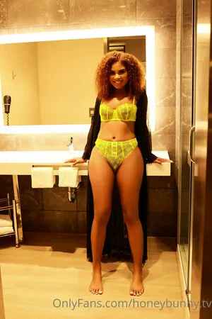 Honeybunny Tv OnlyFans Leaked Free Thumbnail Picture - #HQizAx38Gq