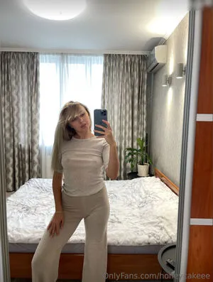 Honeycakeee Cutiedaina OnlyFans Leaked Free Thumbnail Picture - #10AtXCjU4X