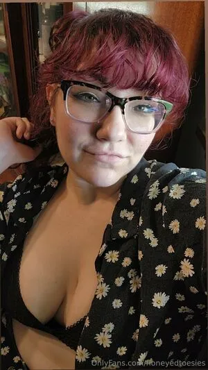 Honeyedtoesies OnlyFans Leaked Free Thumbnail Picture - #7y27kzCICS