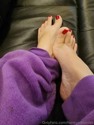 Honeyedtoesies OnlyFans Leaked Free Thumbnail Picture - #FwGckBONHs