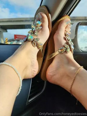 Honeyedtoesies OnlyFans Leaked Free Thumbnail Picture - #RERYLiWxkL