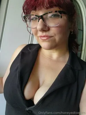 Honeyedtoesies OnlyFans Leaked Free Thumbnail Picture - #gVuCBkbIYx