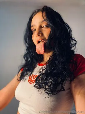Honeymoontea OnlyFans Leaked Free Thumbnail Picture - #C80GTsnzkP